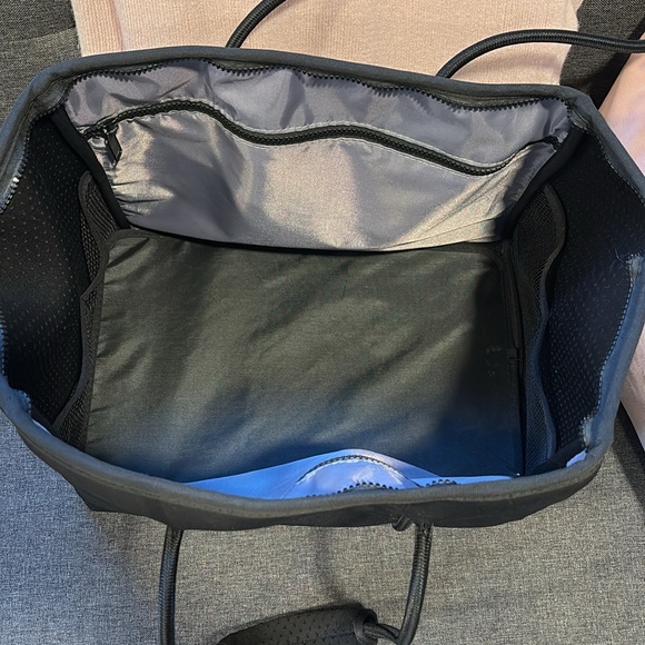 EUC Large Neoprene Tote and Wristlet - Picture 5 of 6